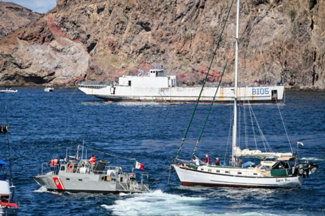 San Carlos, Guaymas, Sonora; 17 de marzo de 2024.-Realizan ceremonia de hundimiento del ex buque Suchiate BI-05