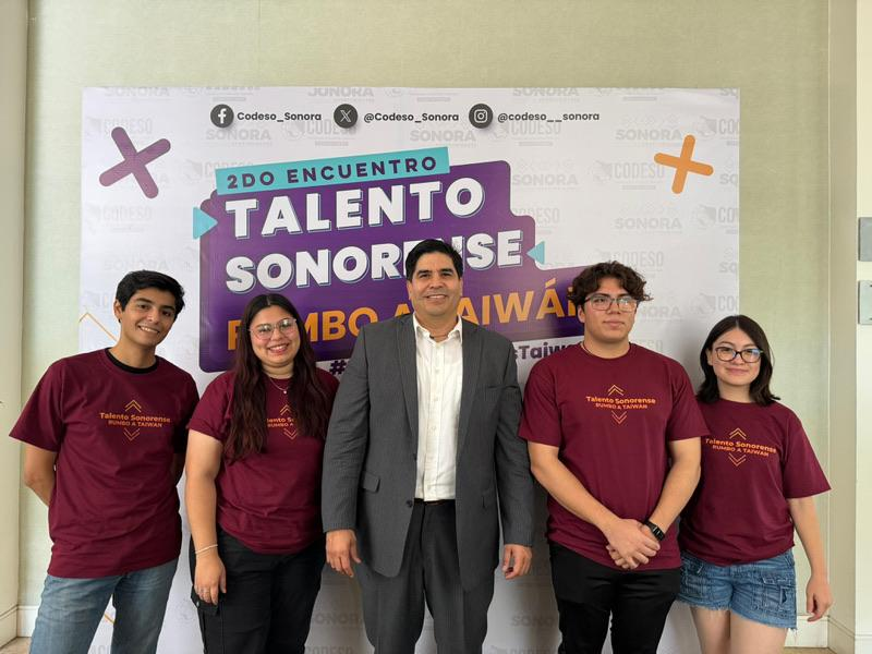  Hermosillo, Sonora; 9 de julio de 2024.-Listos los 30 jóvenes becados por el Gobierno de Sonora para viajar a Taiwán a especializarse en la industria de semiconductores