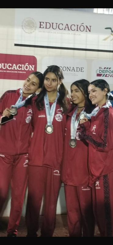 Hermosillo, Sonora; 21 de junio de 2024.-Alumnas de Cobach Sonora son subcampeonas en relevos en Juegos Nacionales Conade 2024