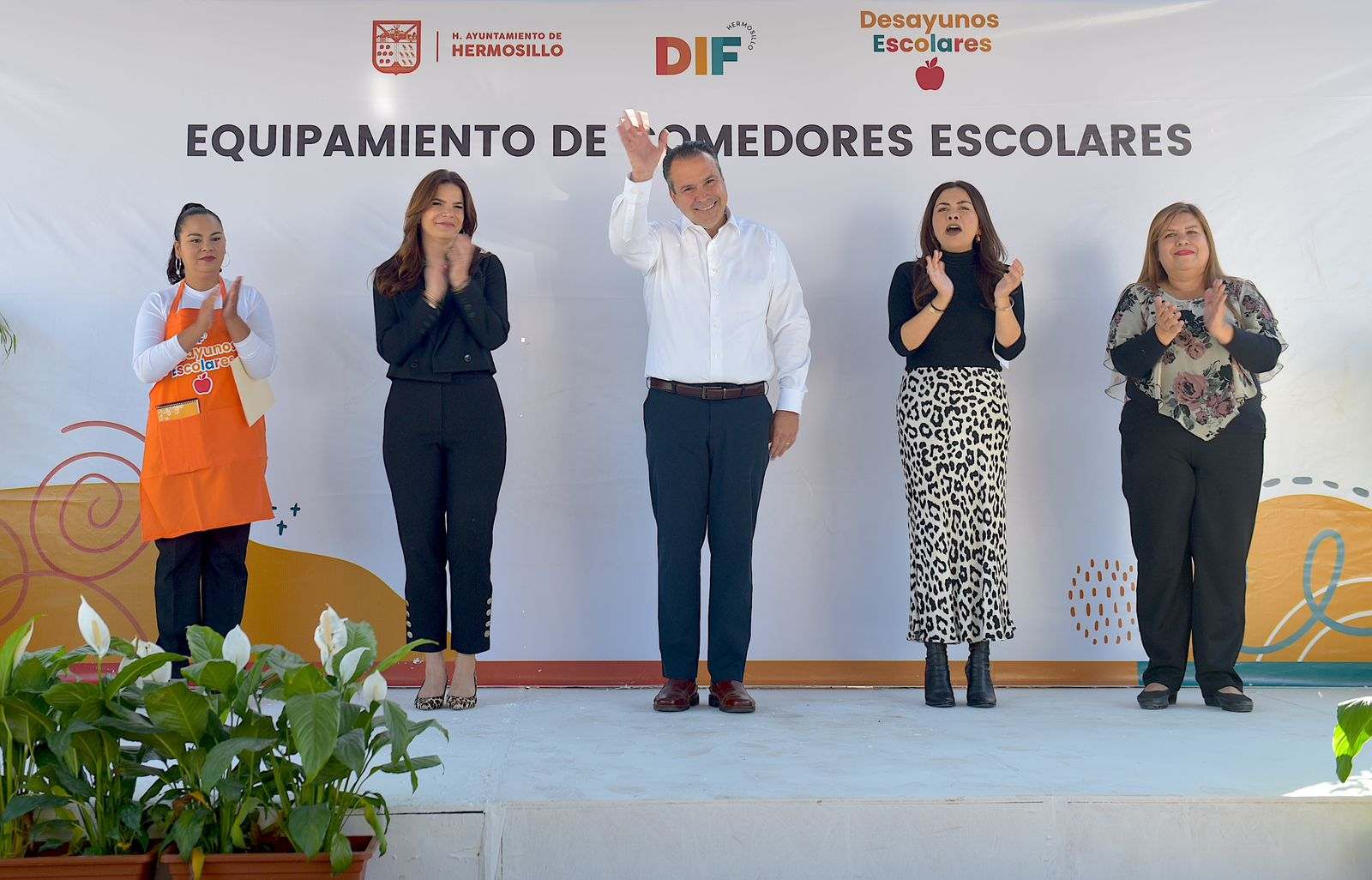 Hermosillo, Sonora; 29 de febrero, 2024.- Entrega Toño Astiazarán equipamiento para el programa Desayunos Escolares