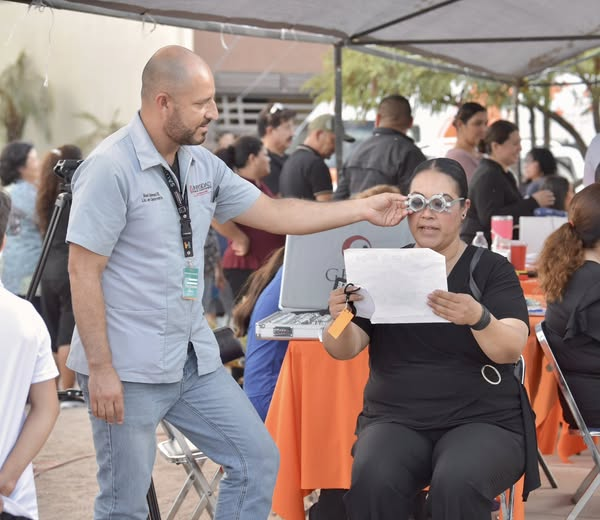 Hermosillo, Sonora; 04 de junio de 2025.-Gobierno de Hermosillo, con Antonio Toño Astiazarán, acerca servicios y atiende peticiones en Las Lomas