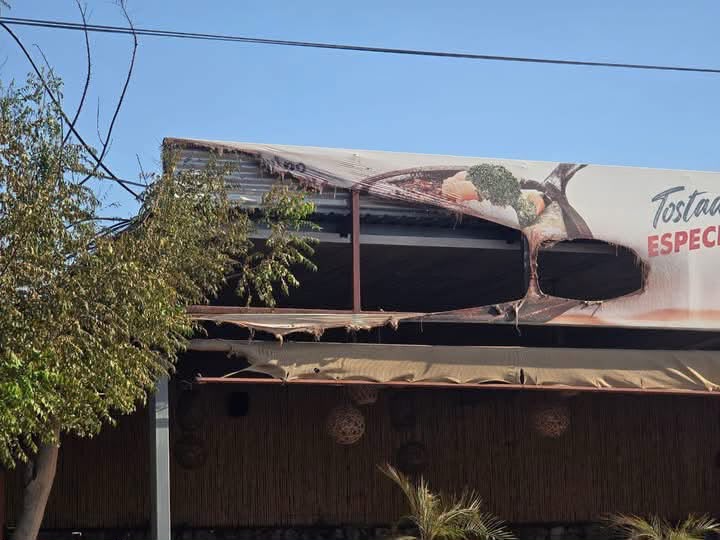 Hermosillo, Sonora 18 Agosto 2026.-🚨🔥 &iexcl;FUERTE INCENDIO MOVILIZA A BOMBEROS EN HERMOSILLO!