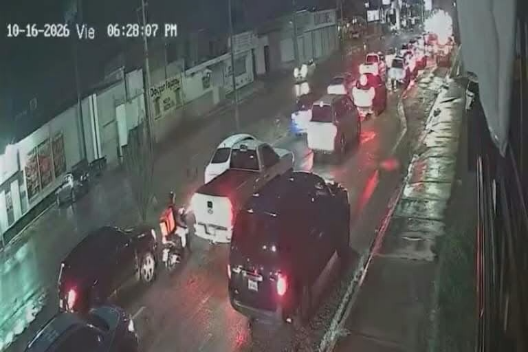 Hermosillo, Sonora 18 Octubre 2026.-🚨🚗 &iexcl;ATROPELLAN A UN HOMBRE EN HERMOSILLO Y EL CONDUCTOR HUYE DEL LUGAR!
