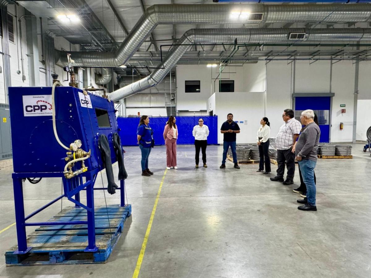   Guaymas, Sonora; 4 de octubre de 2025.-Recibe Gobierno de Sonora equipo especializado para fortalecer formación en soldadura aeroespacial: UTGuaymas