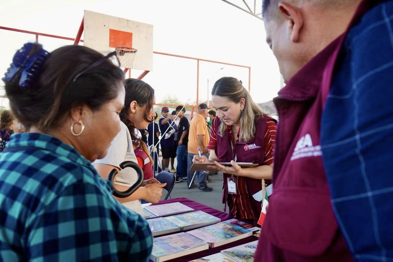 Sonora; 25 de junio del 2025.-El Gobierno de Sonora, con el impulso del gobernador Alfonso Durazo, acerca la Feria de Servicios #SonoraAtiende al parque Laura Alicia Frías en Hermosillo