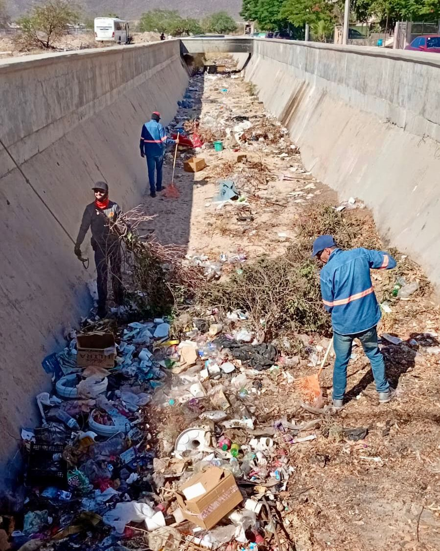 Hermosillo, Sonora; 27 de junio del 2025.-El Gobierno de Hermosillo avanza en la limpieza de canales y arroyos para una ciudad más segura